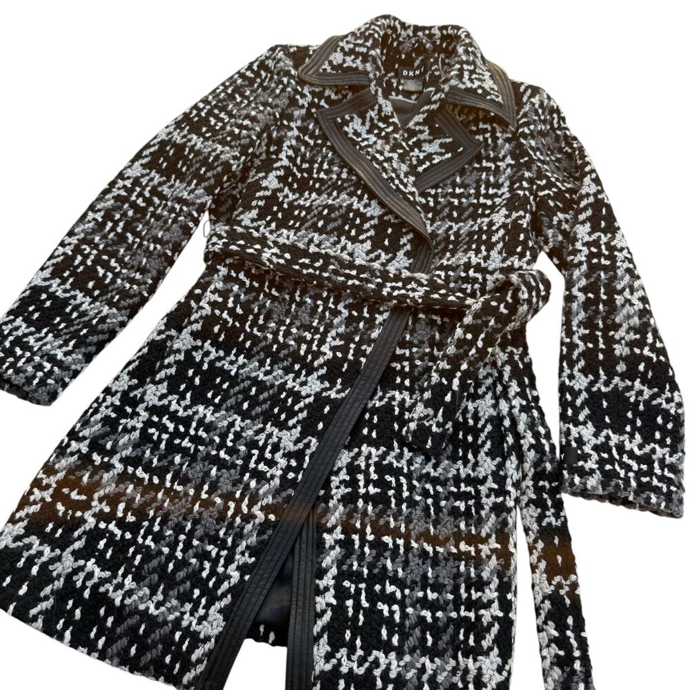 DKNY Women’s Black White Boucle Wool Blend Belted Trench Coat Size Medium